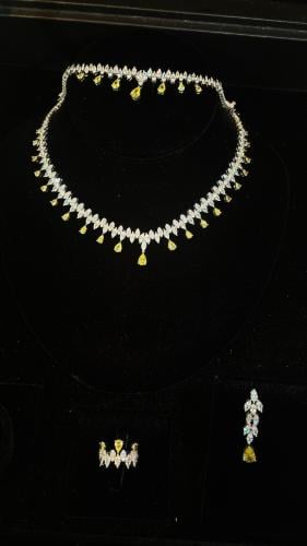 Midnight yellow