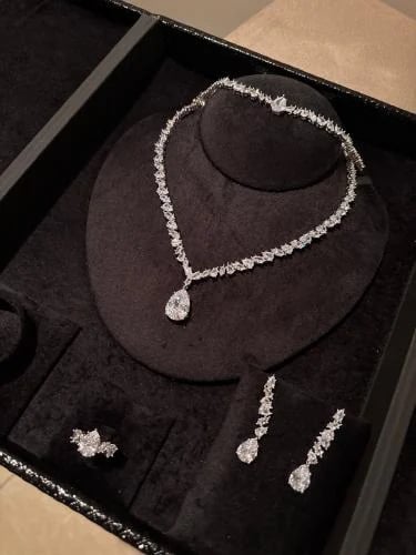 Pear silver