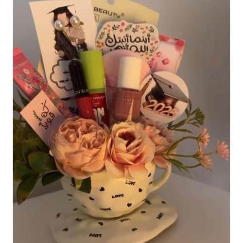 كوب Love+ باقة ميك اب