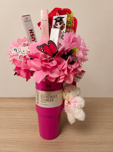 Stanley cup + Bogenia makeup set