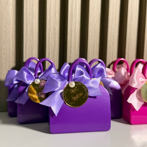 شنطة لمسة عطر