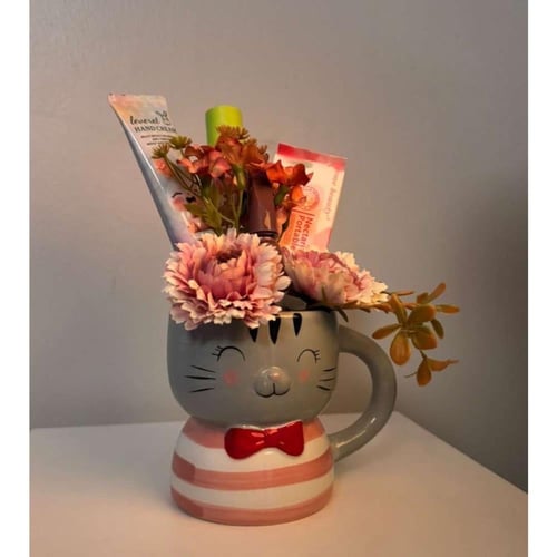 كوب cat+ باقة ميك اب