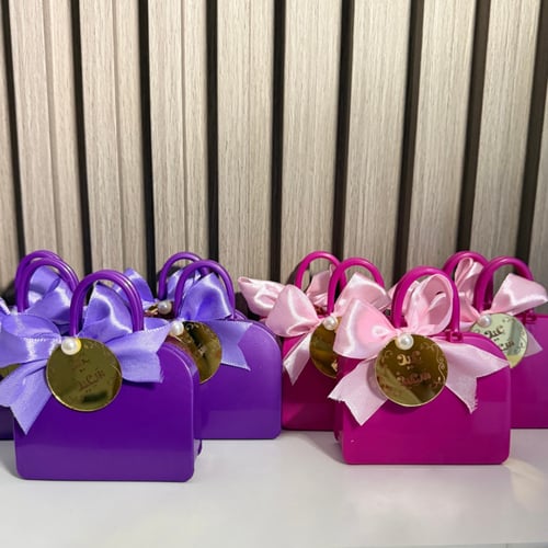 شنطة لمسة عطر