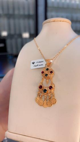 عقد ذهب عيار 21