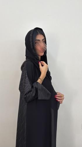D1 Souad Abaya