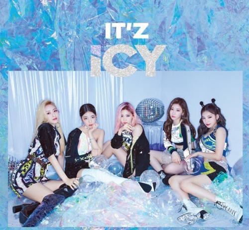 ITZY - Album [IT'z ICY] (Random Ver.) | طلب مسبق
