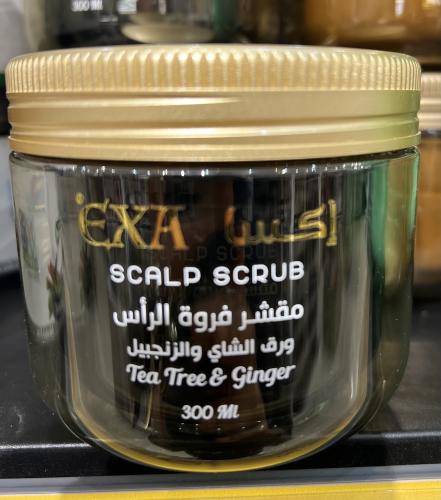 Scalp scrub with tea leaves and ginger