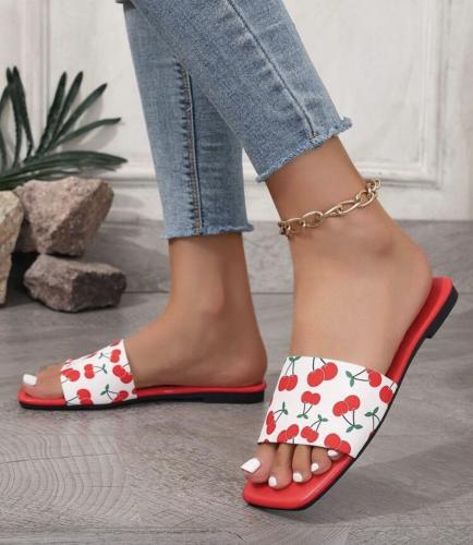 Women's flat sandal