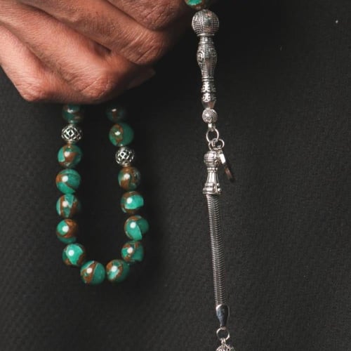 مسباح حجر عقيق تنزاني أخضر 33 خرزة