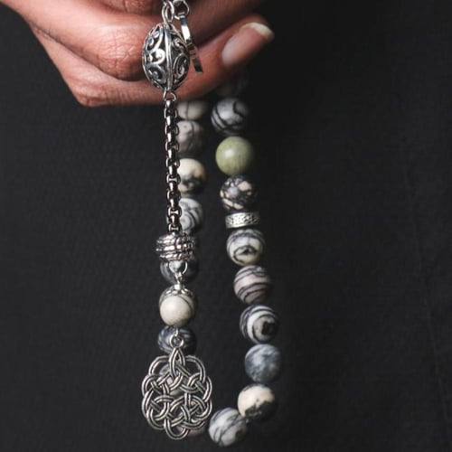 مسباح حجر الجاسبر 33 خرزة