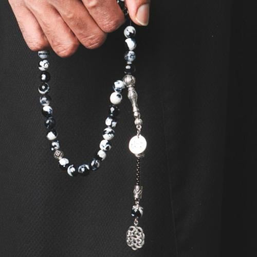 مسباح حجر عقيق أسود 33 خرزة