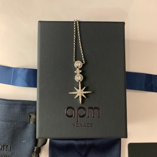 سلسال مستوحى من apm فضي