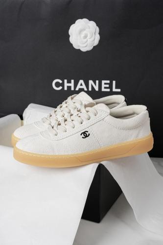 Chanel 26s
