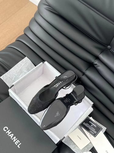 كعب شانيل | Chanel Heels