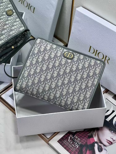باوتش ديور | Dior Pouch