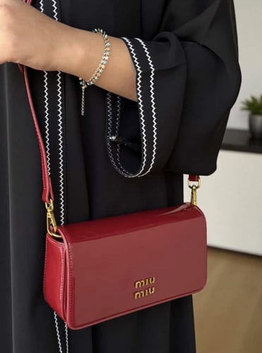 شنطة Miu Miu كروس - أحمر