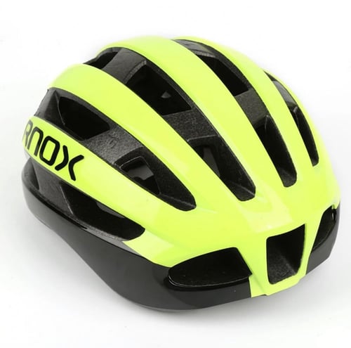 خوذة رياضية