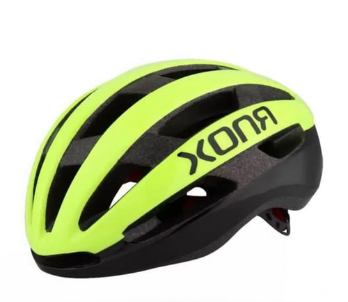 خوذة رياضية