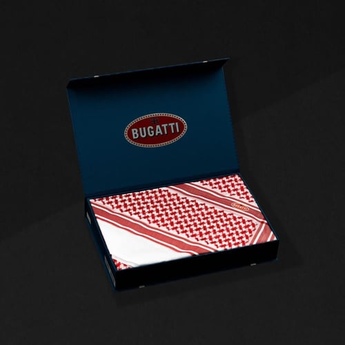 شماغ احمر BUGATTI الايطالي كلاسيك BU-14