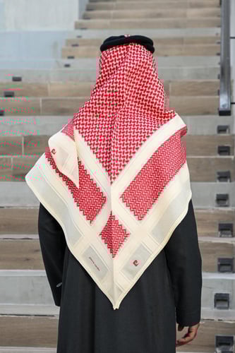 شماغ بير كارديان أحمر وبيج اخر إصدار