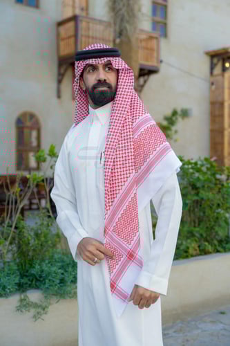 شماغ VOLCANO احمر كلاسيك آخر إصدار