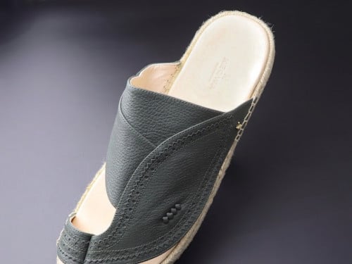 حذاء نقوة ماربيا زيتي نقشة