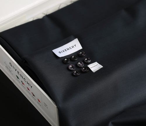 قماش جيفنشي صوف 1038