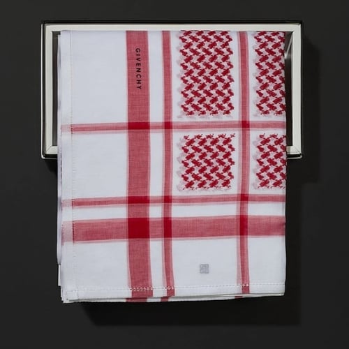 شماغ جيفنشي احمر الفاخر