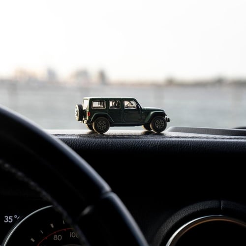 Dirty Jeep Wrangler 1/64