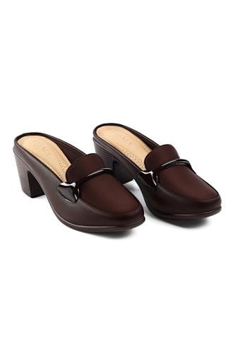 حذاء كعب متوسط طبي مفتوح من الخلف بدون لمعة وكعب م...