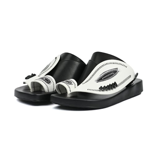 احذية شرقية