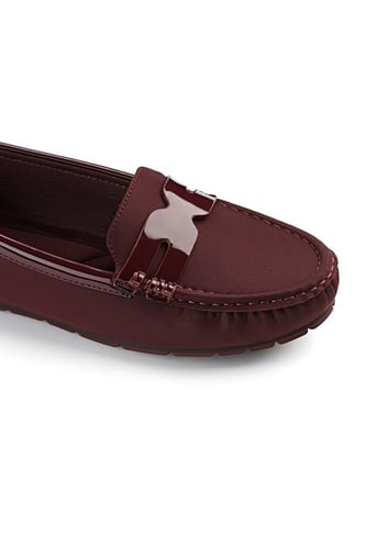 حذاء فلات طبي كاجوال مغلق قماشي مزين بشريط وحواف ج...