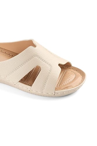 حذاء صيفي طبي أنيق فلات بمقدمة جلد عريضة