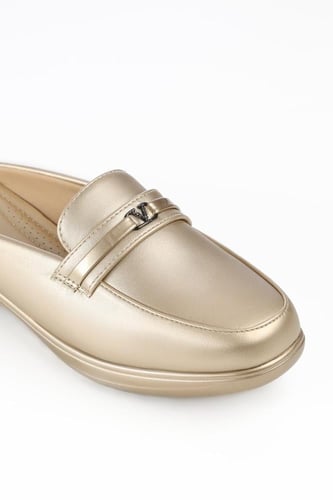 حذاء كعب متوسط طبي مفتوح من الخلف بدون لمعة يتوسطه...