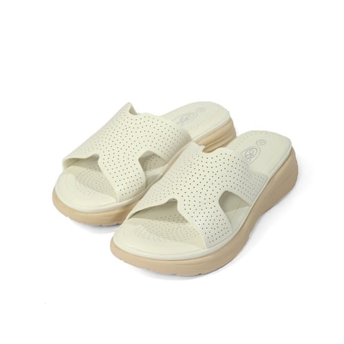 حذاء صيفي طبي أنيق بمقدمة عريضة سادة مفرغة