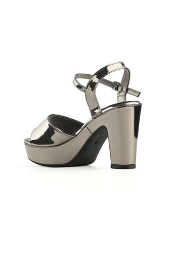 حذاء كلاسيكي بمقدمة جلدية رفيعة بكعب كتلة و إبزيم...