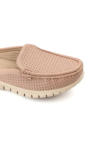 حذاء فلات كاجوال نسائي مفتوح من الخلف سادة مفرغ