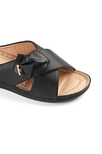 حذاء صيفي طبي أنيق فلات بلمعة بمقدمة جلدية بشكل X...