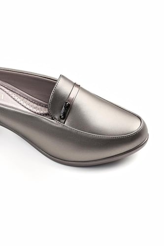 حذاء كعب متوسط طبي مفتوح من الخلف بكعب منفصل وبدون...