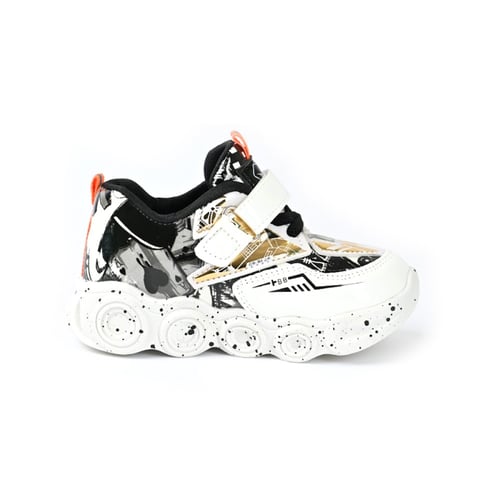 سنيكرز كاجول مواليد