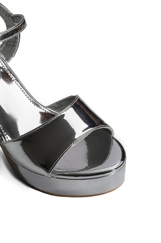 حذاء كلاسيكي سهرة بكعب عالِ ومقدمة رفيعة مفتوح من...