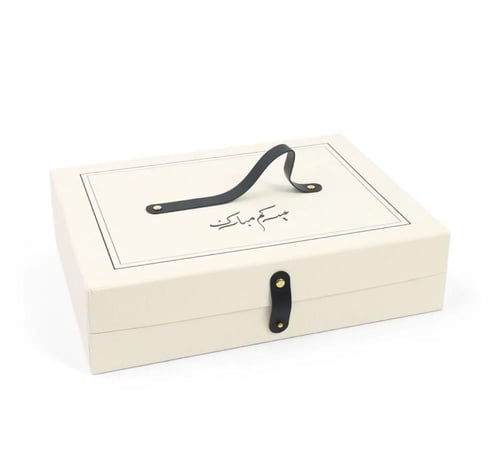 بوكس العيد ( البيج و الأسود )