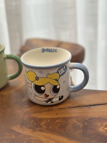 بوكس بجامة وكوب وجوارب