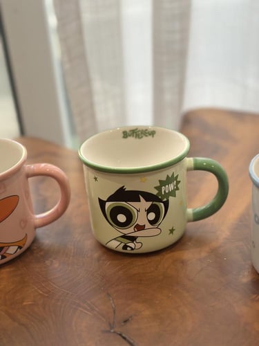 بوكس بجامة وكوب وجوارب