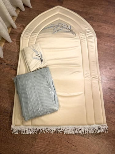 أطقم صلاة مطرزه ٣ قطع