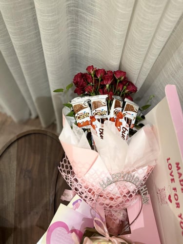 بوكية كيندر + ورد