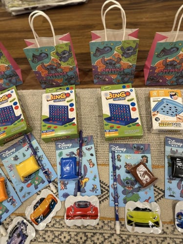 اكياس التوزيعات للعيد