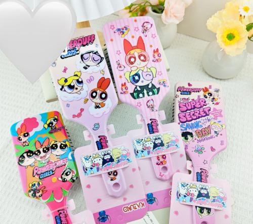 مشط فتيات القوة