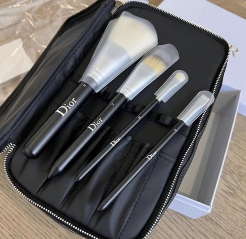 طقم فرش ديور Dior brushes limited edition