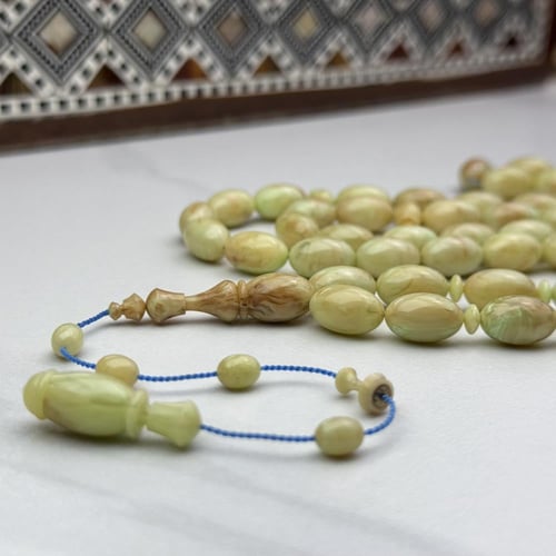 مسباح مقابض فستقي